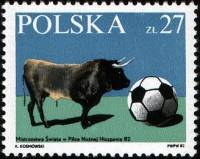 (1982-023) Марка Польша "Бык и мяч"    ЧМ по футболу 1982 Испания III Θ
